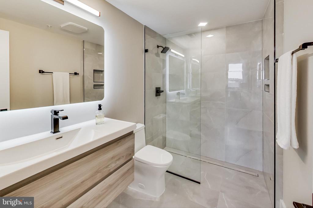 1028 BLADENSBURG ROAD NE Unit: 54