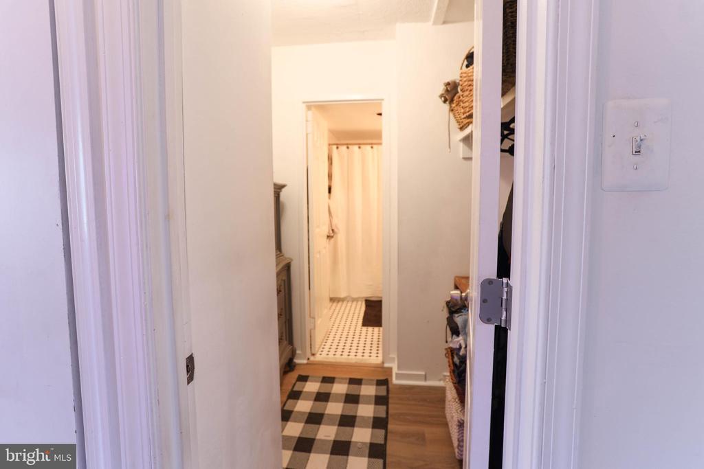429 N ST SW Unit: S-201