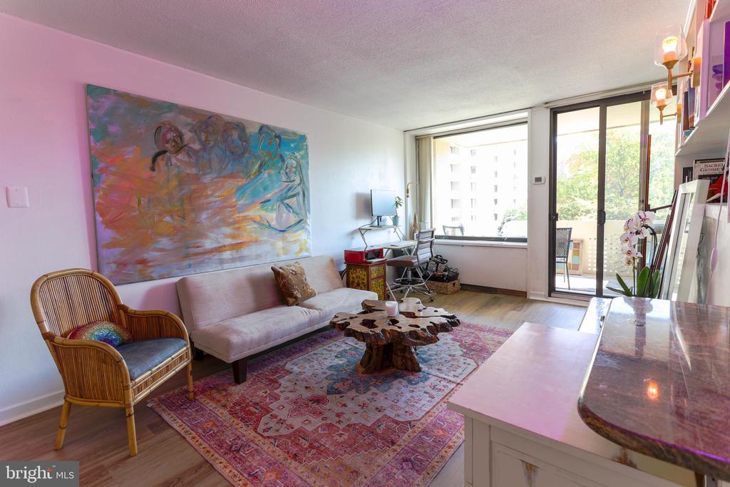 429 N ST SW Unit: S-201