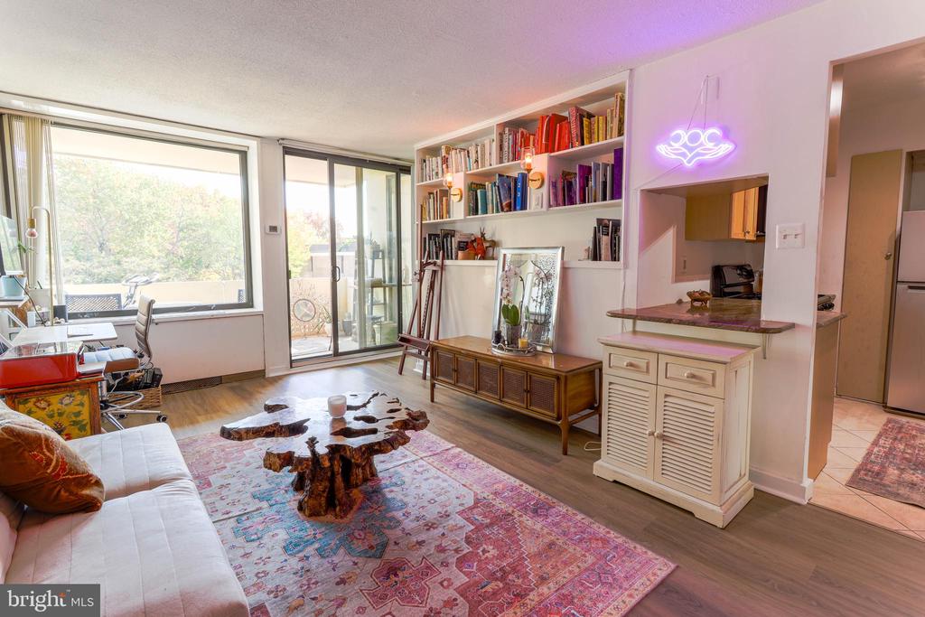429 N ST SW Unit: S-201