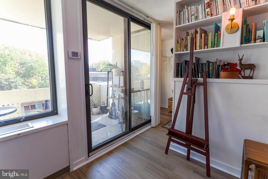 429 N ST SW Unit: S-201