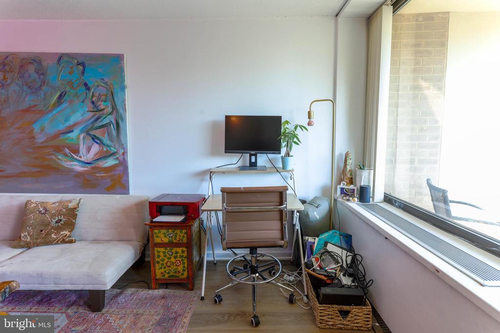 429 N ST SW Unit: S-201