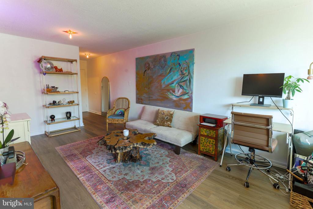 429 N ST SW Unit: S-201