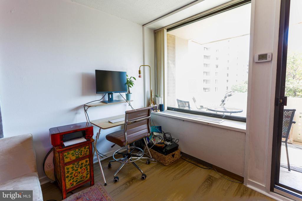429 N ST SW Unit: S-201