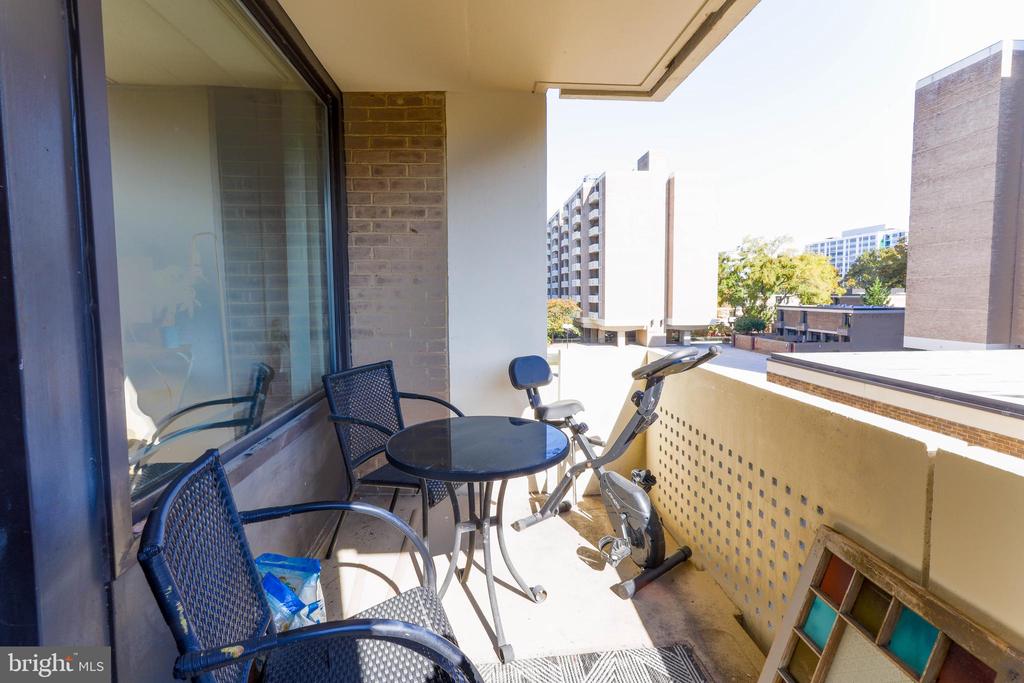429 N ST SW Unit: S-201