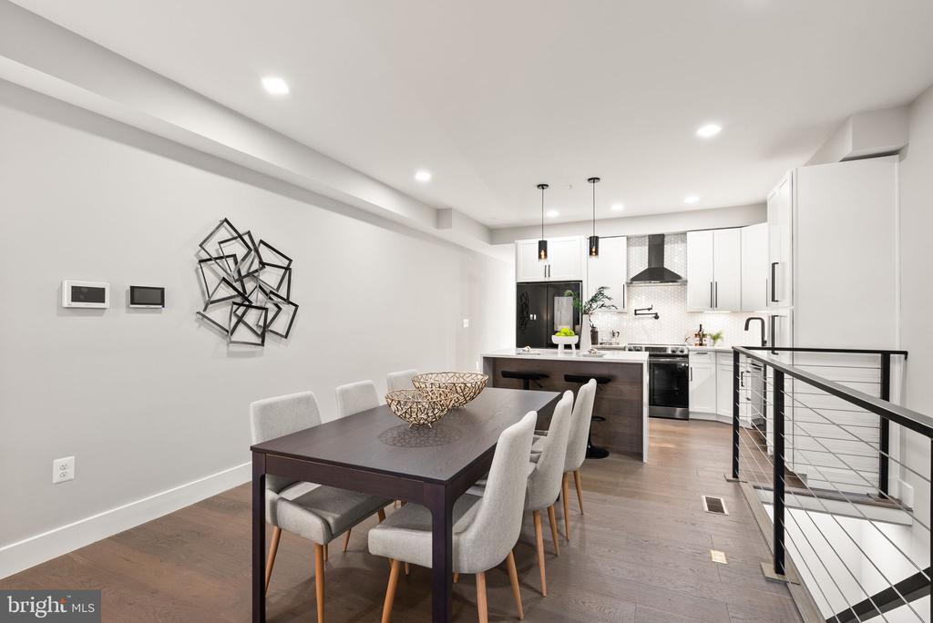 1513 A STREET NE Unit: 1