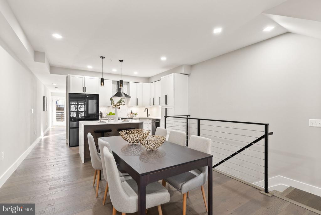 1513 A STREET NE Unit: 1