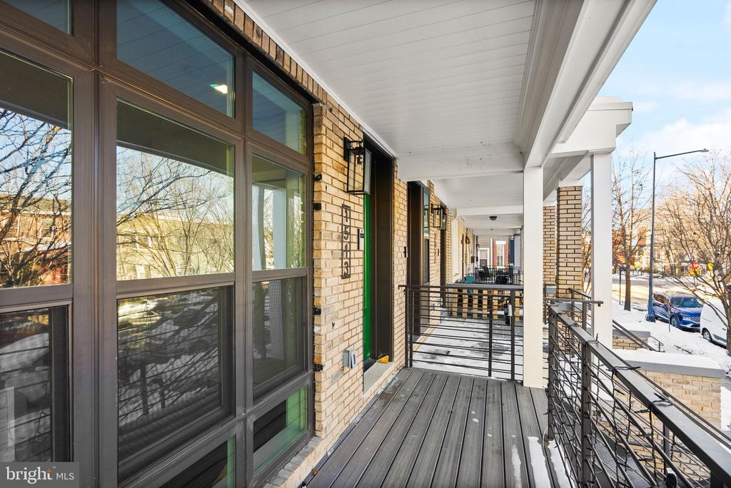 1513 A STREET NE Unit: 1