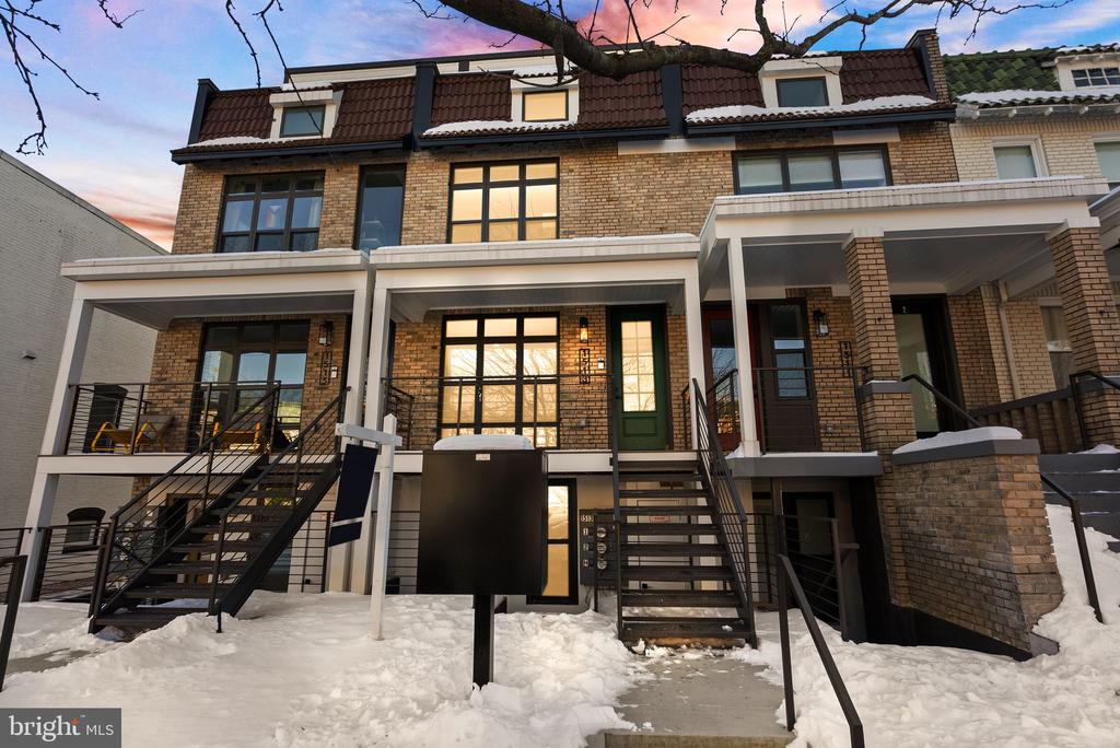 1513 A STREET NE Unit: 1
