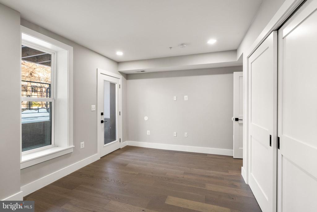 1513 A STREET NE Unit: 1