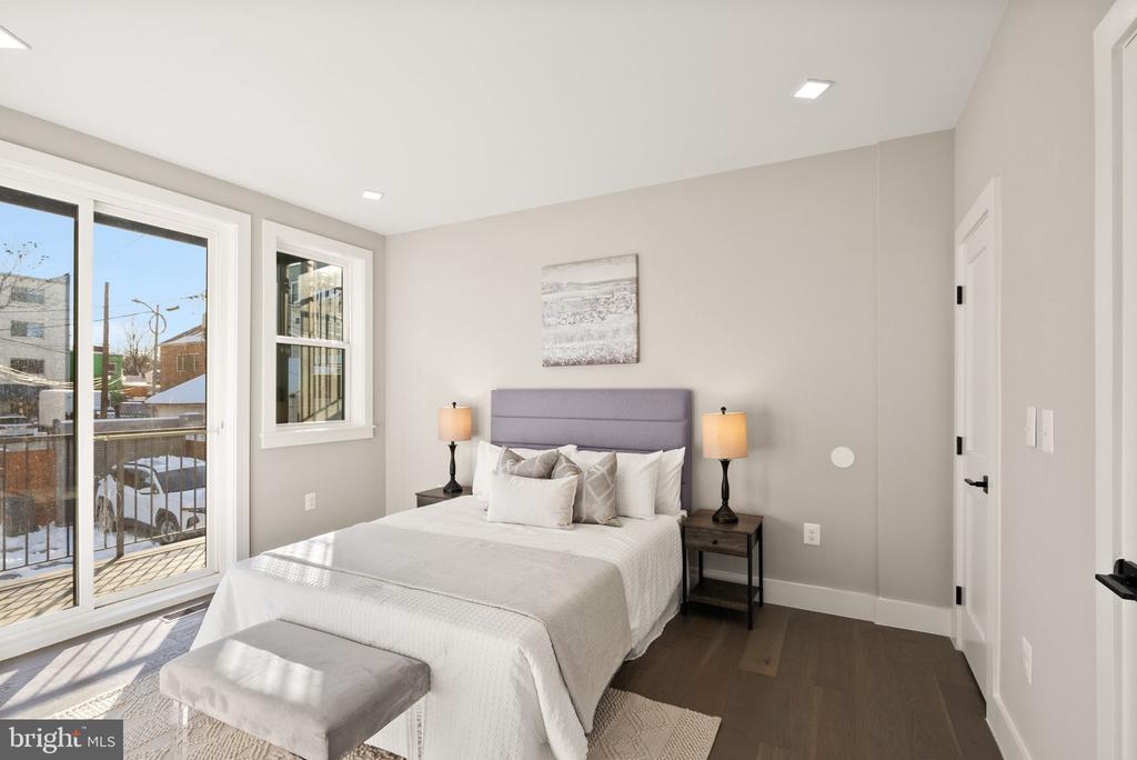 1513 A STREET NE Unit: 1
