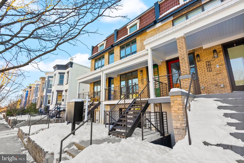 1513 A STREET NE Unit: 1