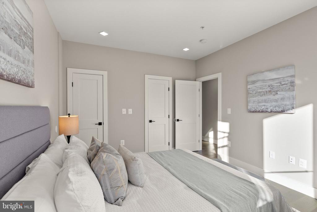 1513 A STREET NE Unit: 1