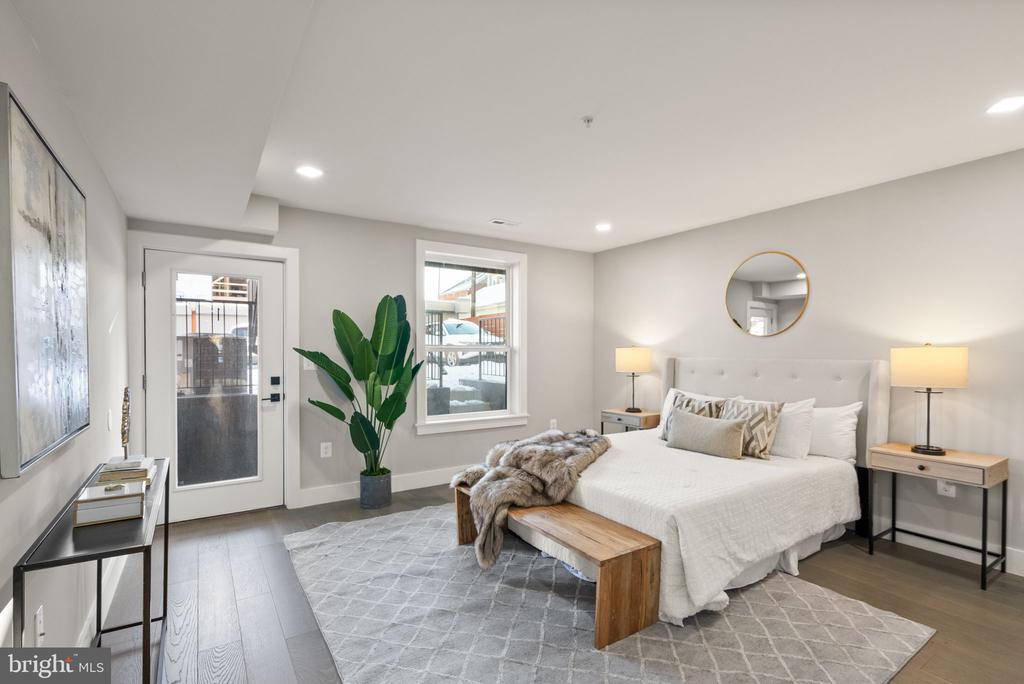 1513 A STREET NE Unit: 1