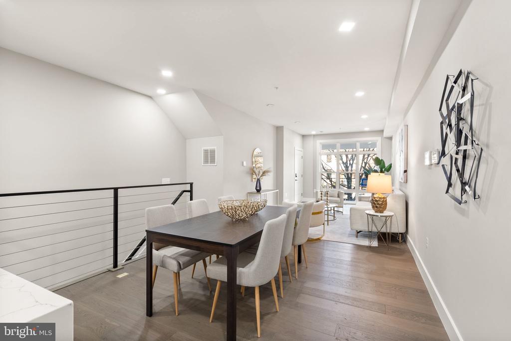 1513 A STREET NE Unit: 1
