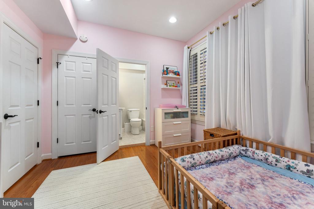 1523 PARK ROAD NW Unit: 102