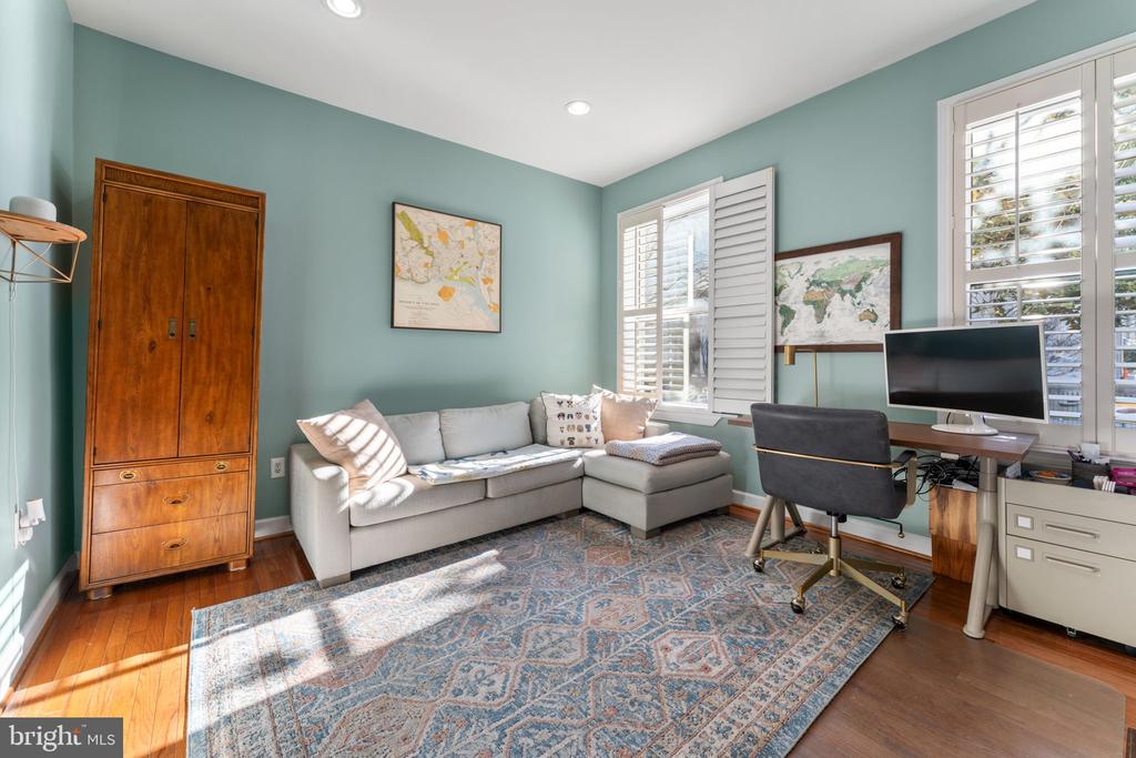 1523 PARK ROAD NW Unit: 102