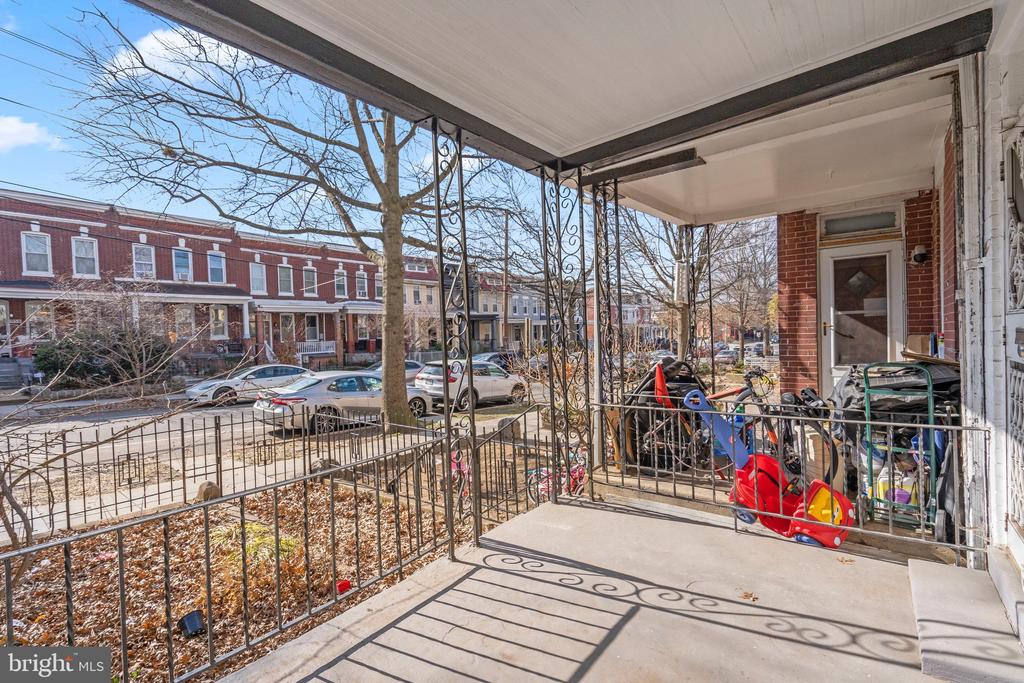 939 SHEPHERD STREET NW