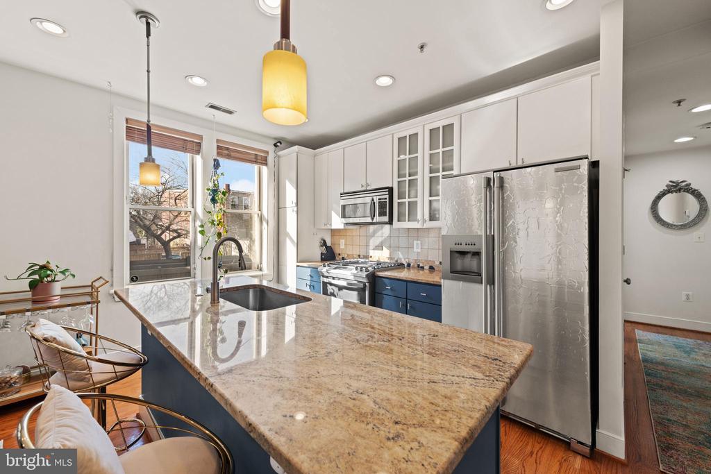 1718 1ST STREET NW Unit: 3