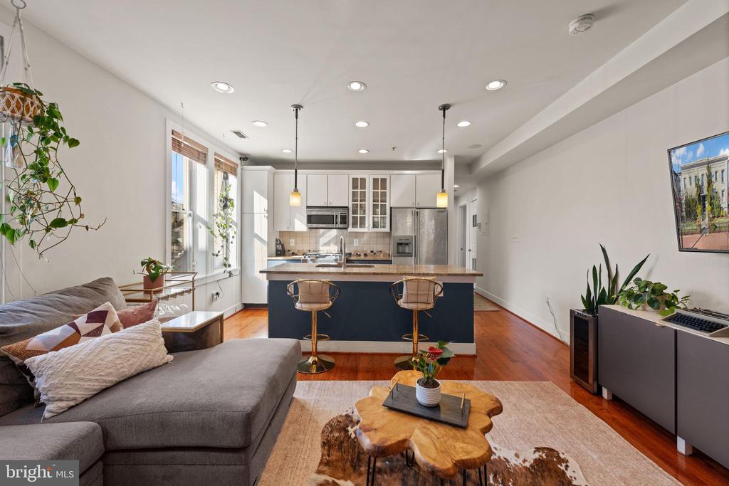 1718 1ST STREET NW Unit: 3