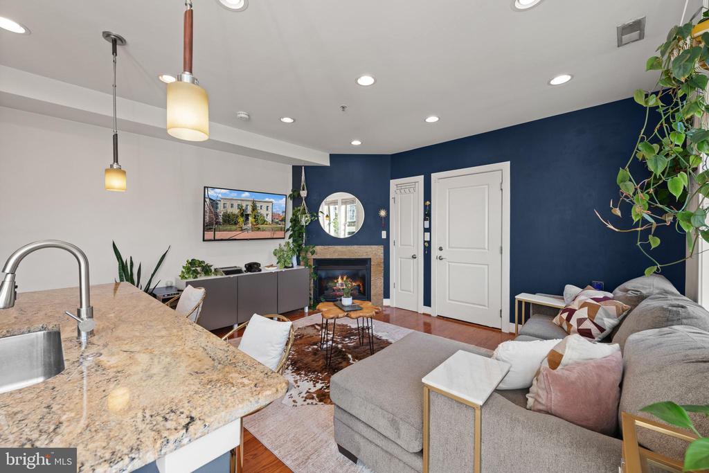1718 1ST STREET NW Unit: 3