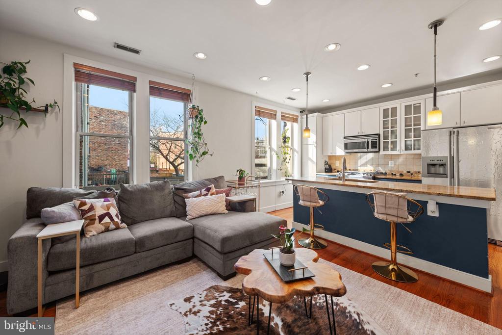 1718 1ST STREET NW Unit: 3