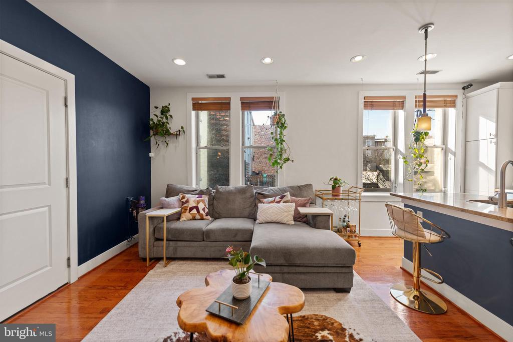 1718 1ST STREET NW Unit: 3