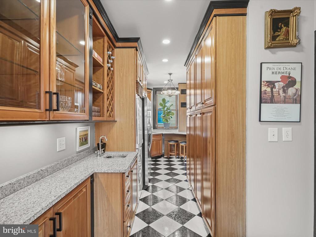 2220 20TH STREET NW Unit: 46