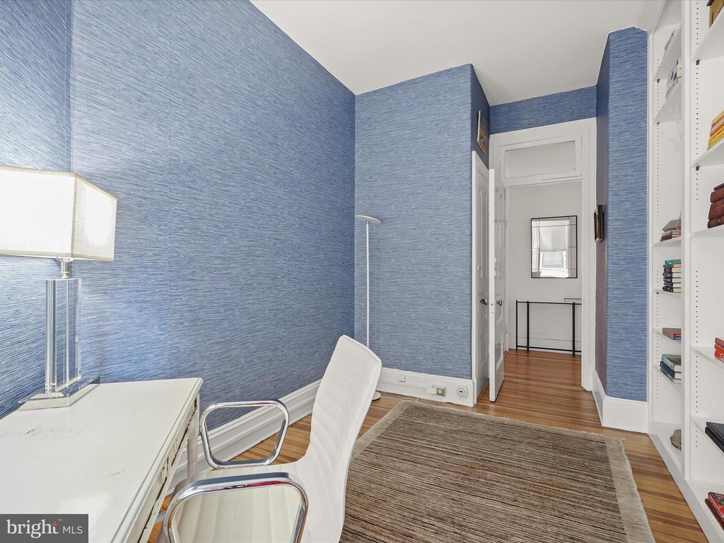 2220 20TH STREET NW Unit: 46