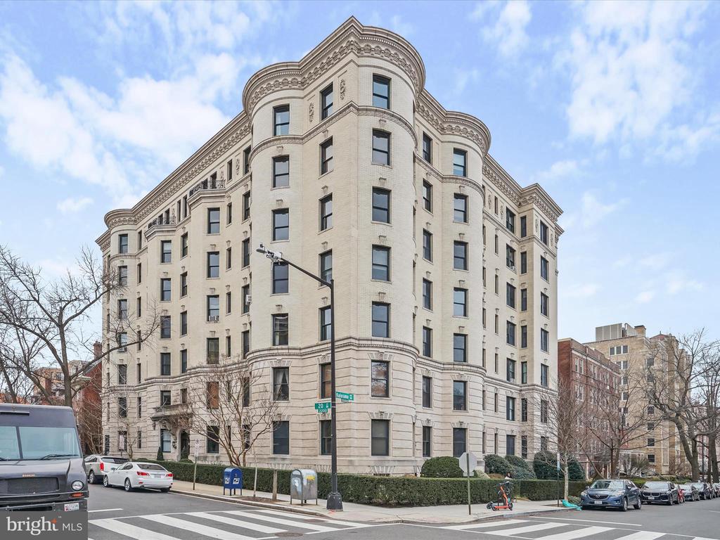 2220 20TH STREET NW Unit: 46