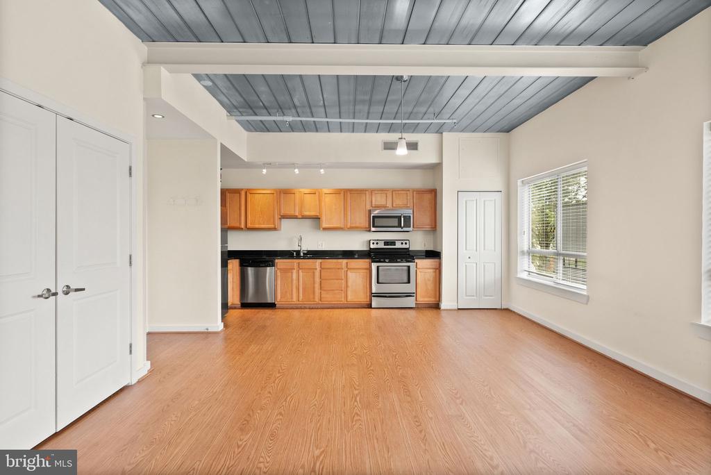 5885 COLORADO AVENUE NW Unit: 203
