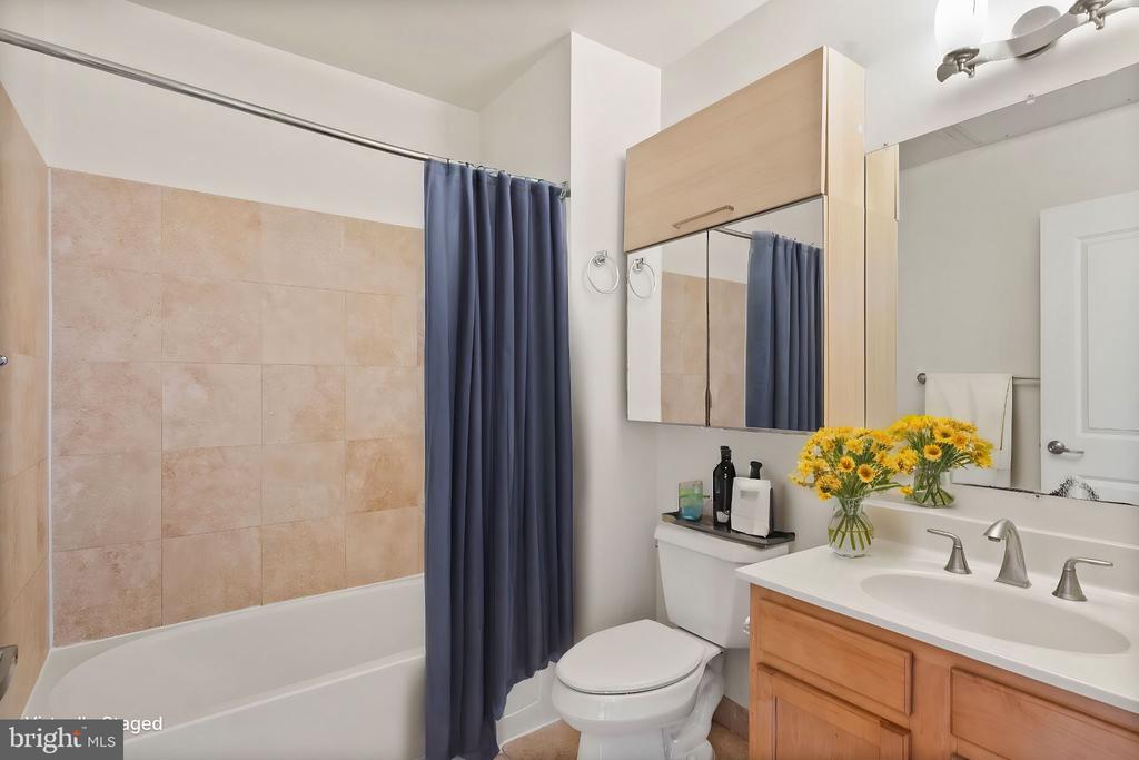 5885 COLORADO AVENUE NW Unit: 203