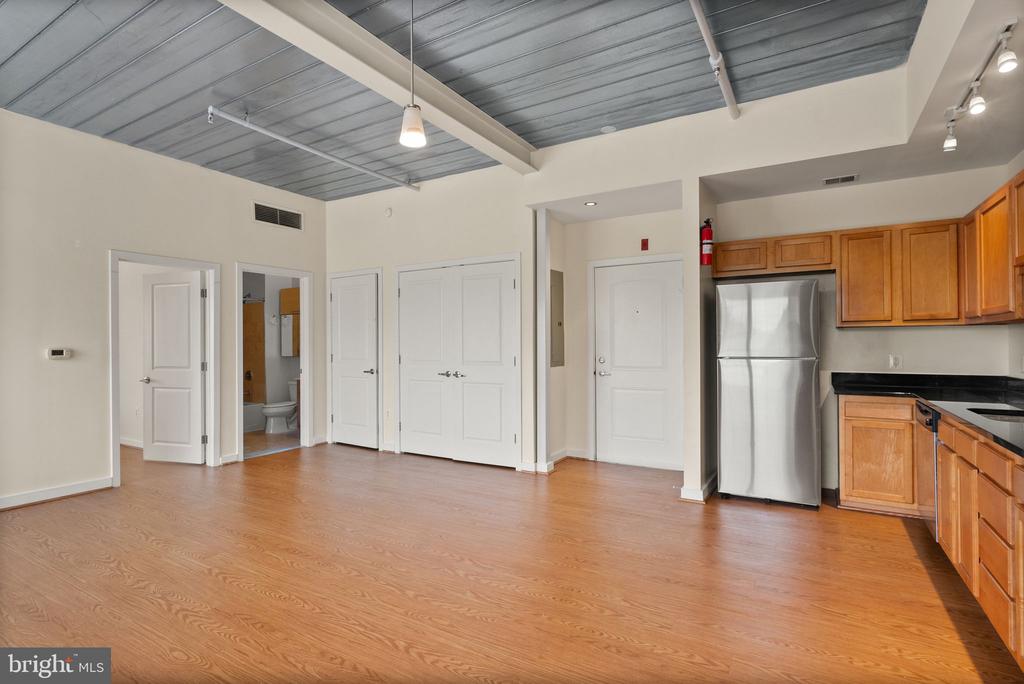 5885 COLORADO AVENUE NW Unit: 203