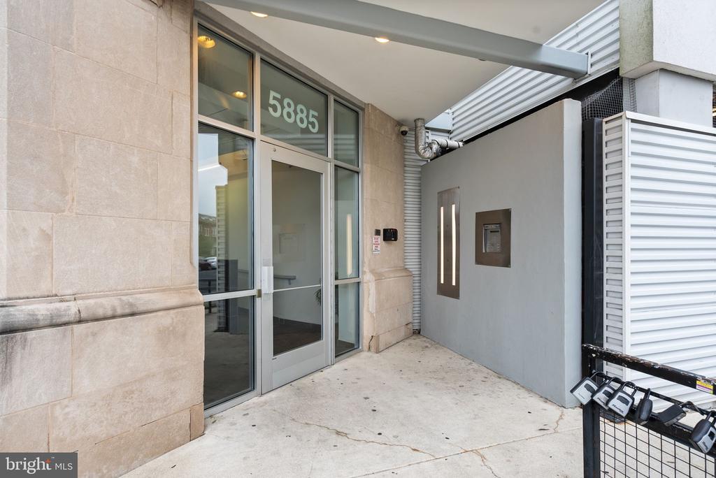 5885 COLORADO AVENUE NW Unit: 203