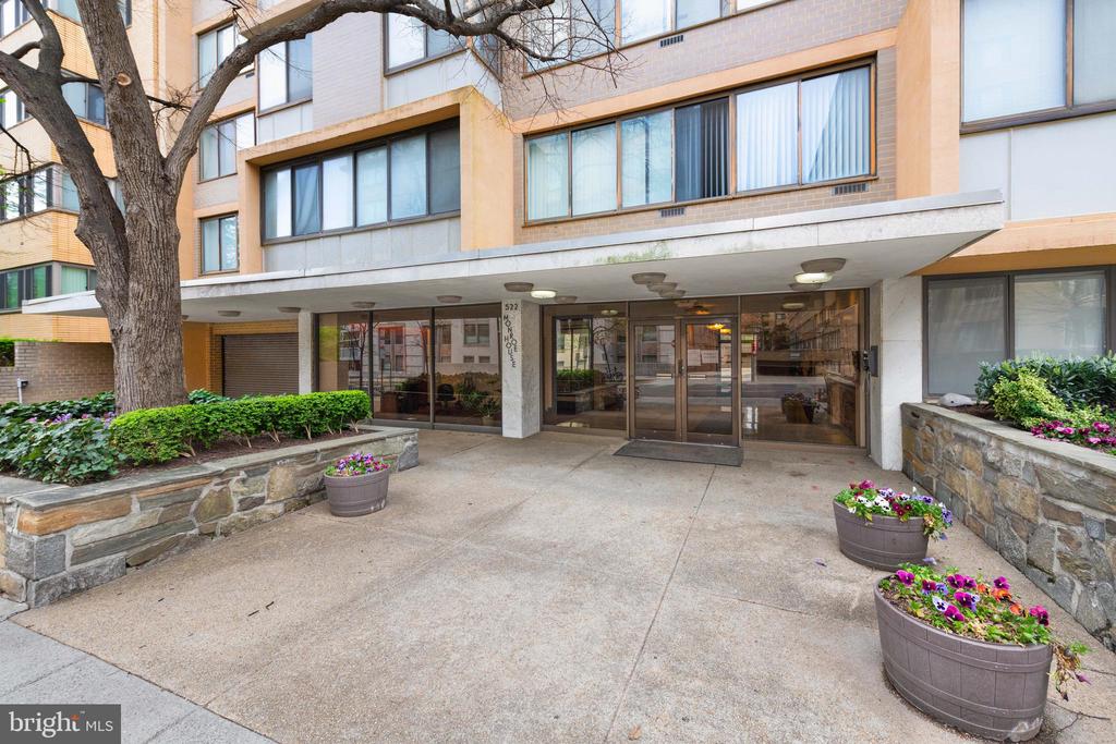 522 21ST STREET NW Unit: 210