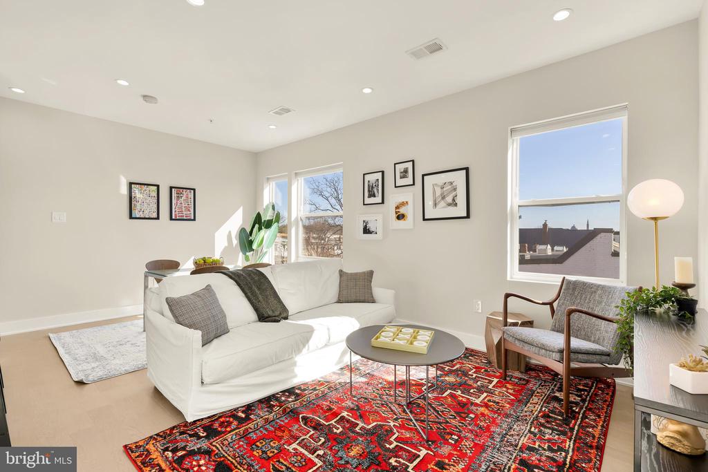 653 IRVING STREET NW Unit: 8