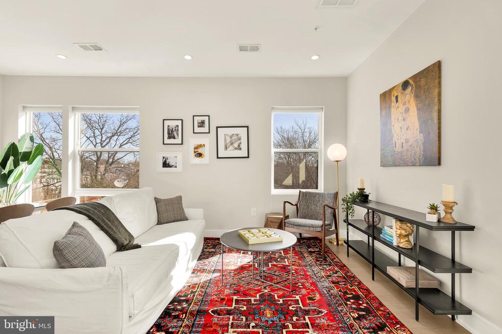 653 IRVING STREET NW Unit: 8