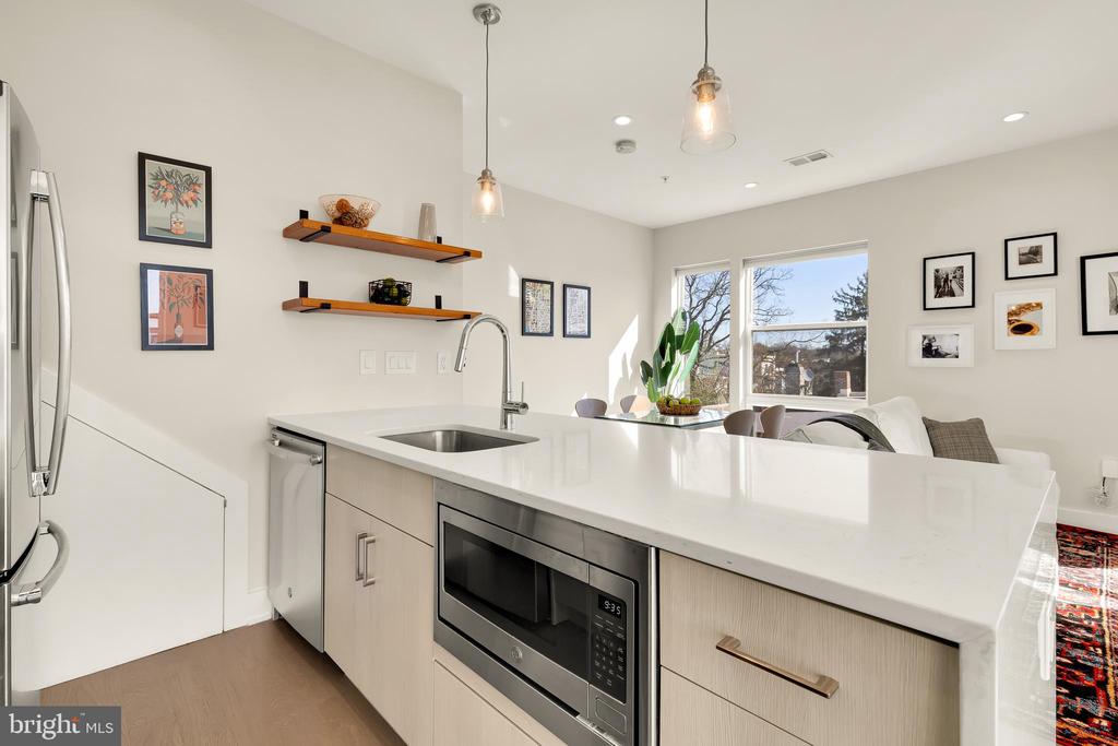 653 IRVING STREET NW Unit: 8