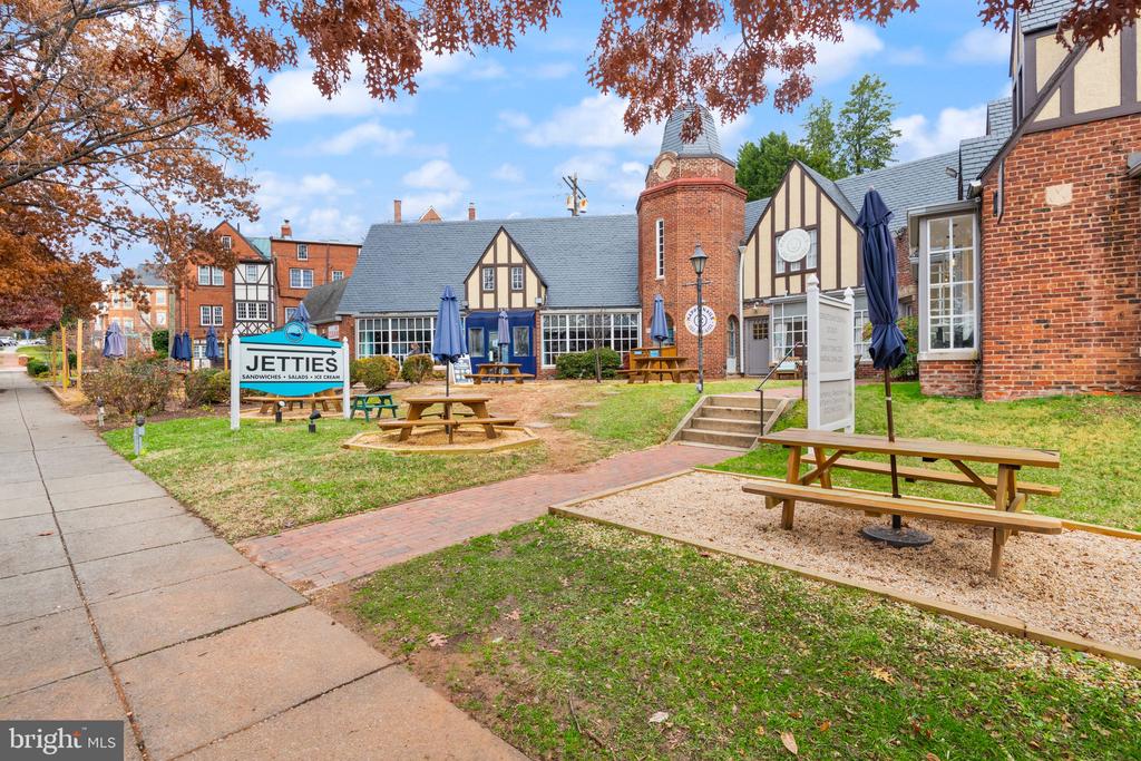 1610 FOXHALL ROAD NW