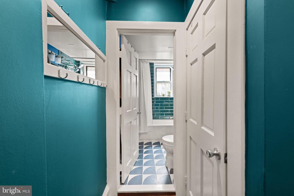 1820 CLYDESDALE PLACE NW Unit: 4