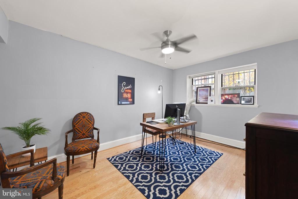 1820 CLYDESDALE PLACE NW Unit: 4