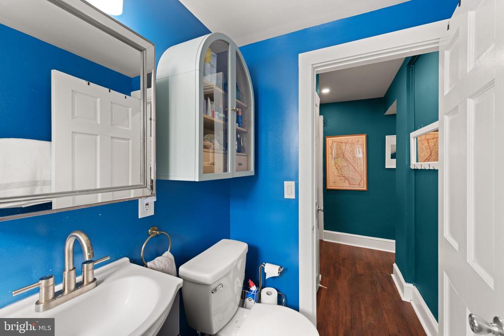 1820 CLYDESDALE PLACE NW Unit: 4