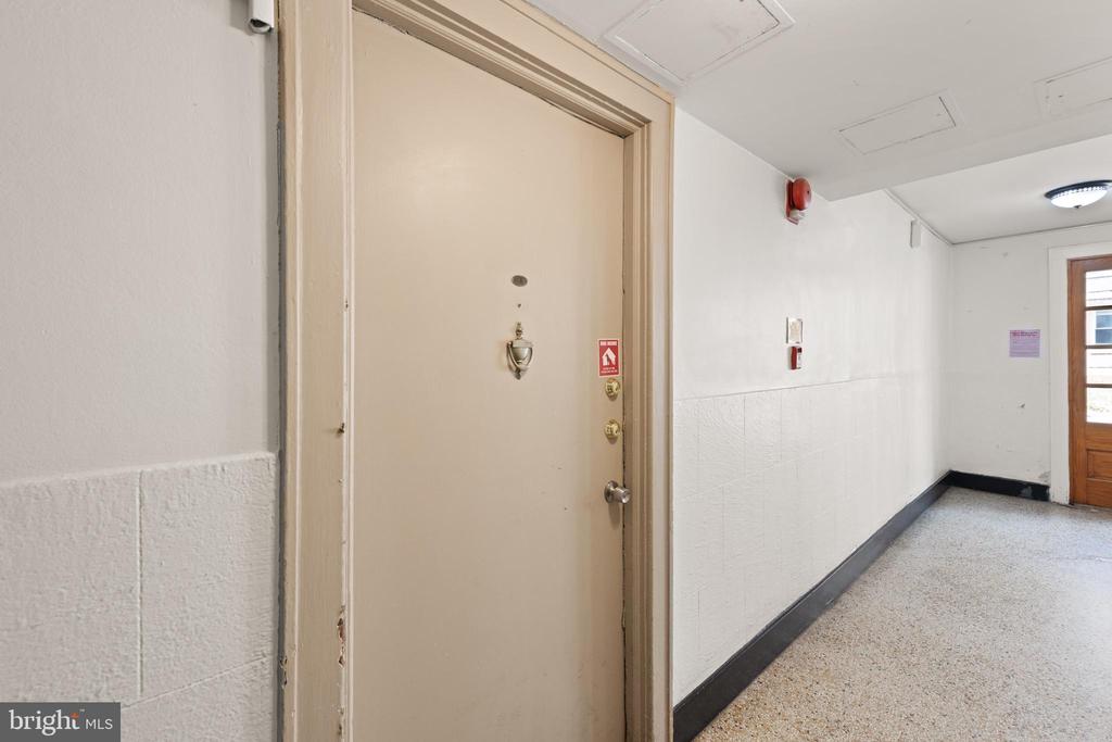 1820 CLYDESDALE PLACE NW Unit: 4