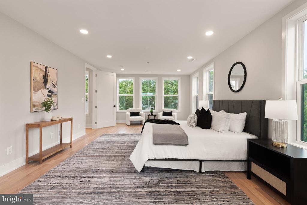 6008 34TH PLACE NW