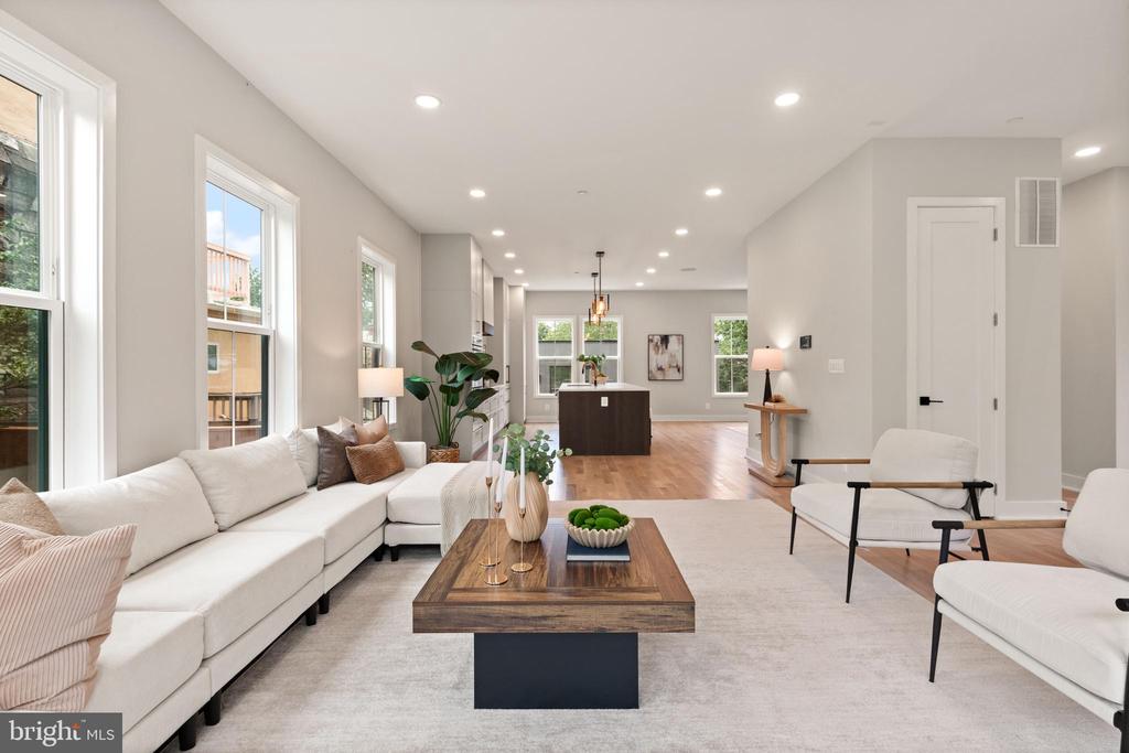 6008 34TH PLACE NW