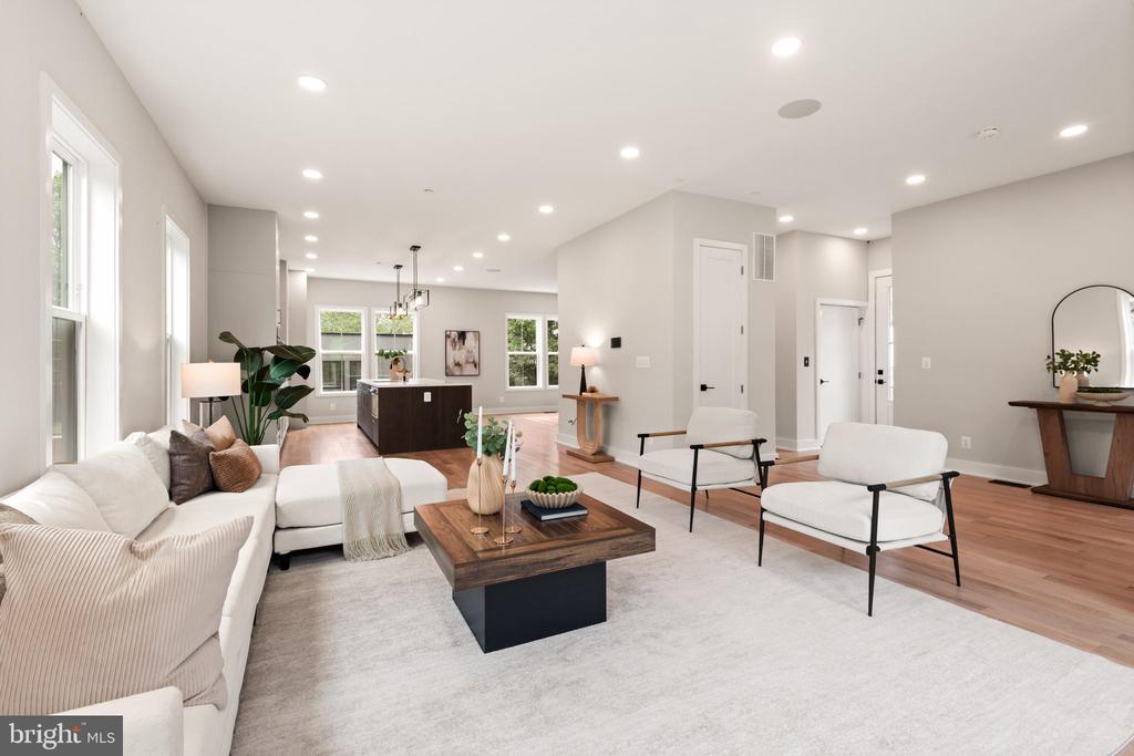 6008 34TH PLACE NW