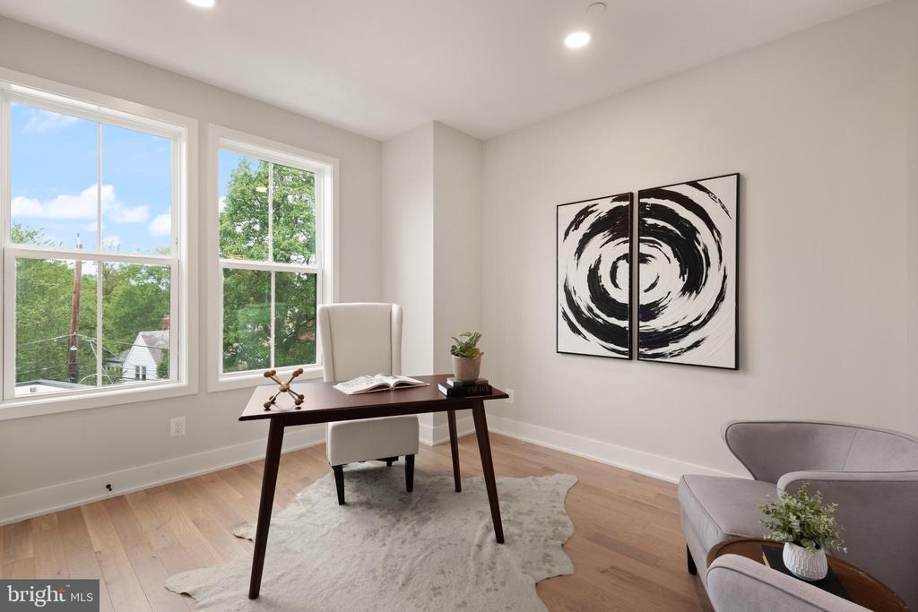 6008 34TH PLACE NW