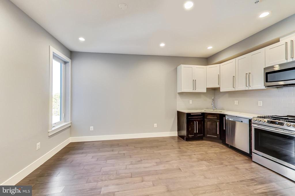 525 KENNEDY STREET NW Unit: 6