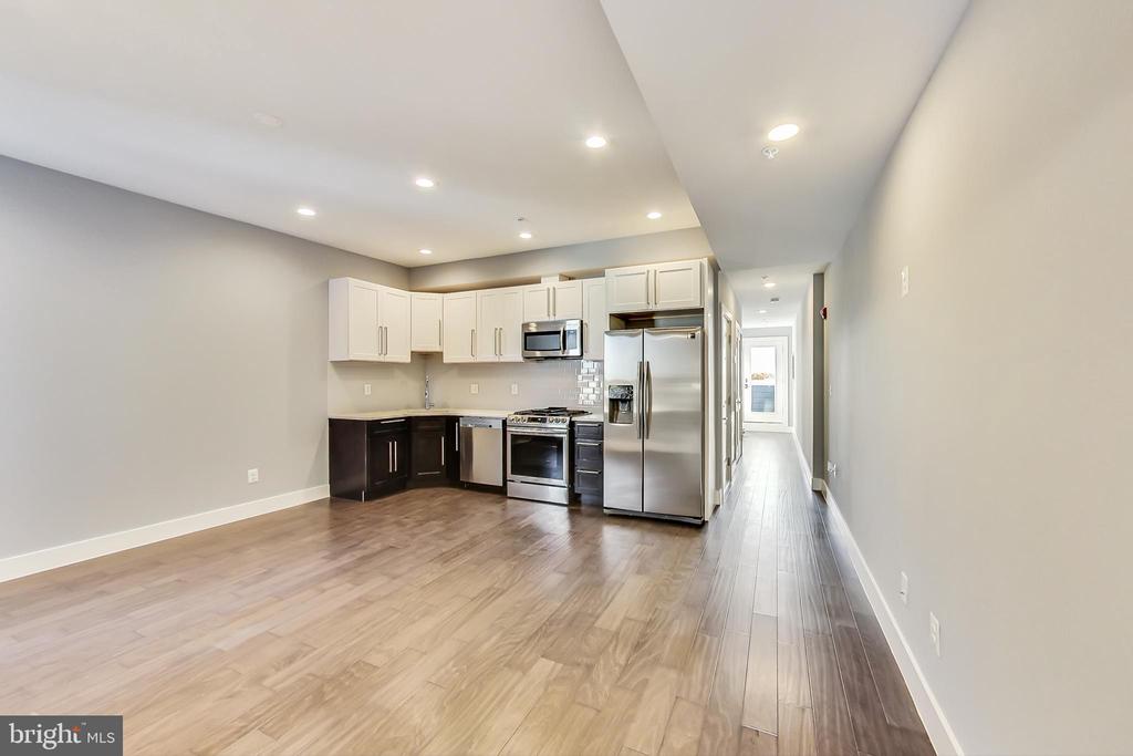525 KENNEDY STREET NW Unit: 6