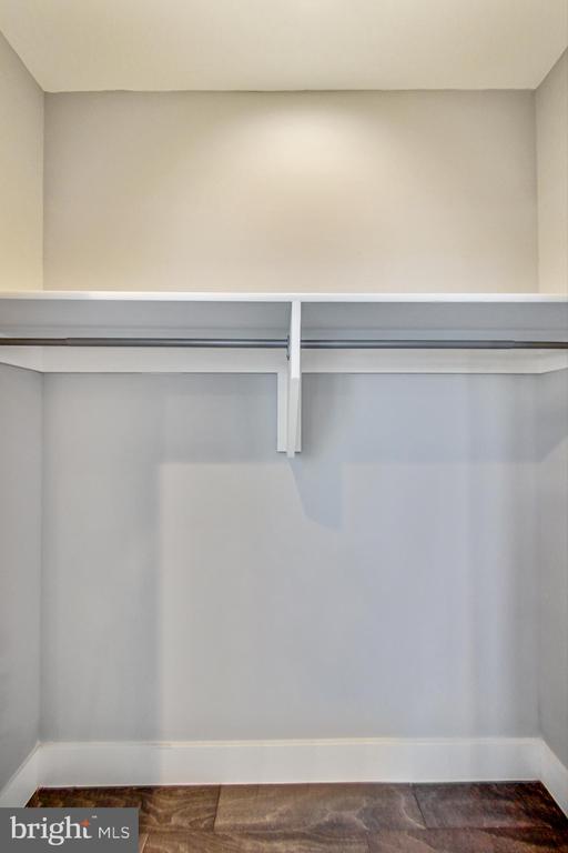 525 KENNEDY STREET NW Unit: 6